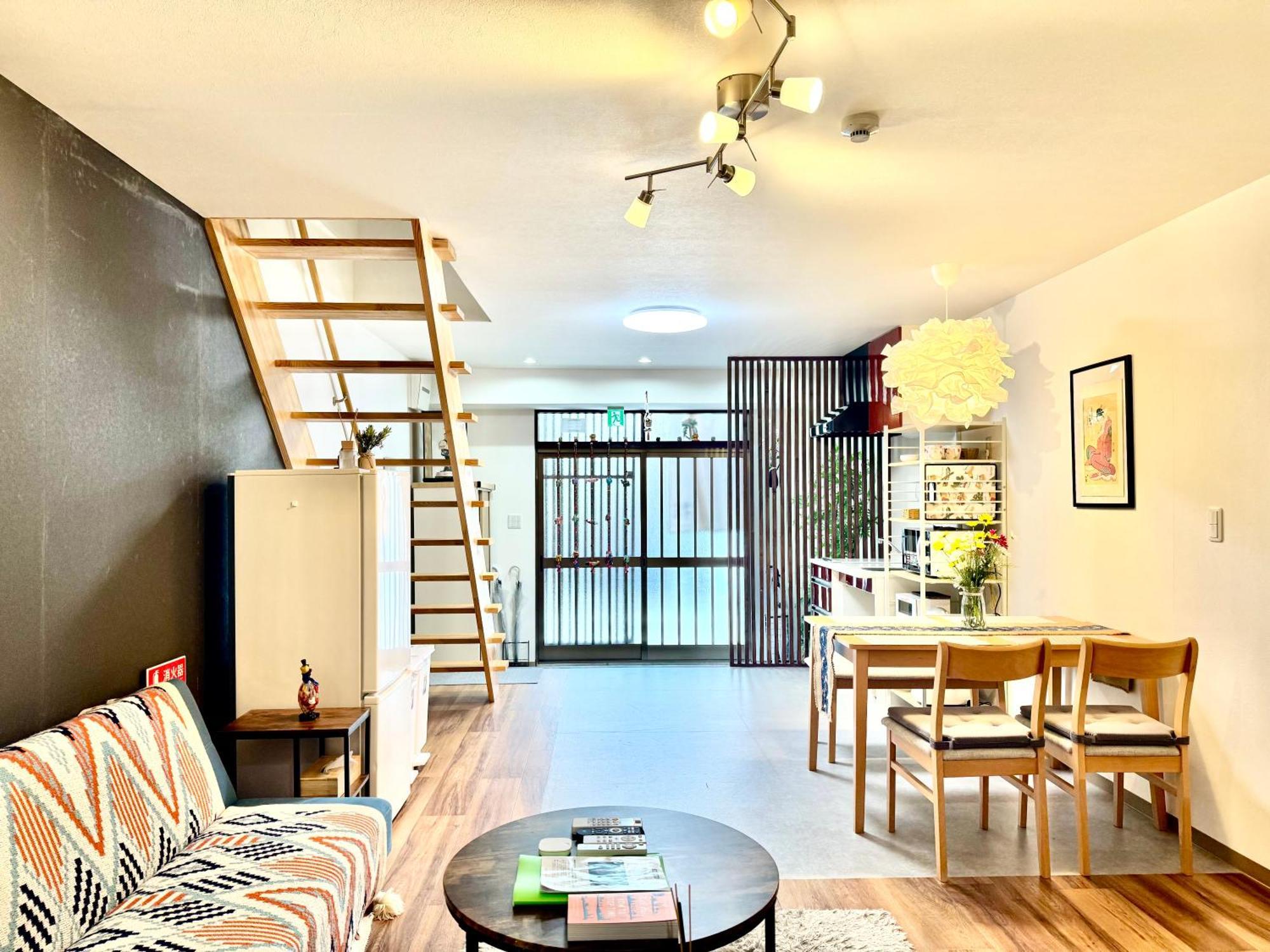 Modern And Traditional Fusion Villa In Umeda 3-Min Walk To Subway Ideal For Families And Groups 大阪 外观 照片