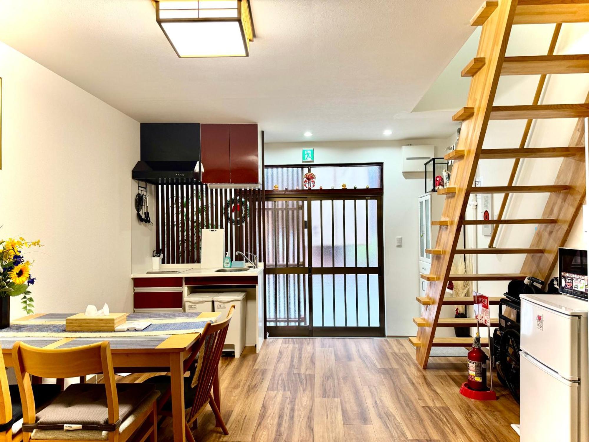Modern And Traditional Fusion Villa In Umeda 3-Min Walk To Subway Ideal For Families And Groups 大阪 外观 照片